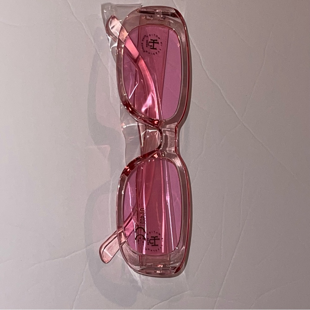 Chic Pink Transparent Sunglasses
